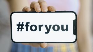 boosting-your-x-visibility-how-trending-topics-and-strategic-hashtags-amplify-your-keywords
